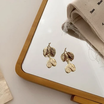 Minimalističen, Zlata Barva Listi Dolgi Uhani za Ženske Preprosto Kovinske Zlitine Listov Geometrijskih Spusti Uhani Visijo Vintage Nakit
