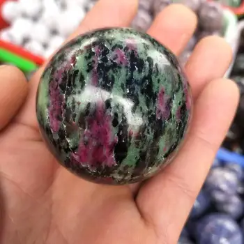 50MM Visoko kakovost Naravnega Ruby Zoisite kamen področju kristalno reiki healing žogo
