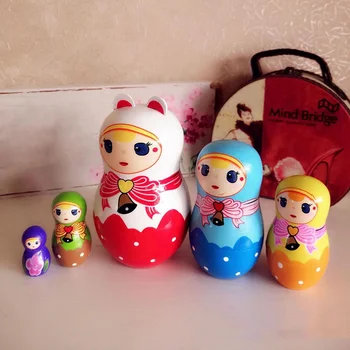5PCS/Set Lep Matryoshka Lesene Lutke Gnezdenje Babushka ruske Strani Barva za Otroke Božič Igrače Darila lutke za otroke