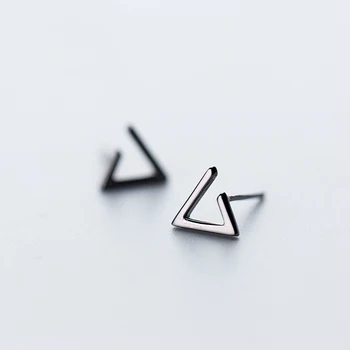 MloveAcc Novo Priljubljen Korejski Slog Preprost Geometrijski Trikotnik Črni Žrebec Uhani Ženske 925 Sterling Srebrni Nakit Prodaja