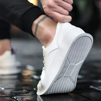 Moška bela priložnostne čevlji odbor čevlji usnjeni debelo dno mehko dihanje skateboard superge modni slog športni copati