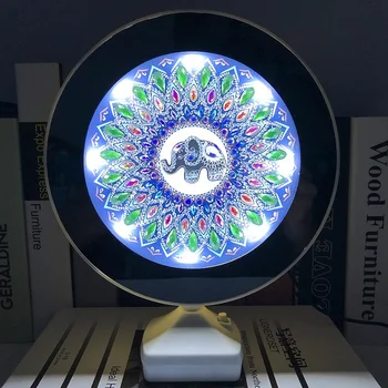 DIY LED Luči Diamond Slikarstvo Ogledalo Živali Mandala Slog Posebno Oblikovan Diamond Slikarstvo Ličila ogledalo Prodaje Diamant, Mozaik, Art,
