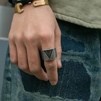 Iz nerjavečega Jekla Viking trikotnik ljubezni Obroč letnik Kladivo retro punk nakit prst človek Darilo zaročni prstan Dropshipping OSR067