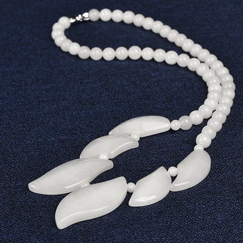 Bela Chalcedony Jasmina nakit ogrlica velikodušno temperament pol gem ogrlica oblikovane kroglice žensk Ogrlica