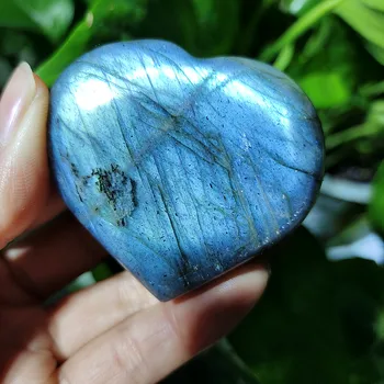 Naravni labradorite kamna za kristalno srce; srčno kamni plaything zdravilnimi kristali in dekoracijo doma