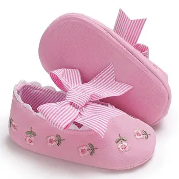 Baby Dekle Čevlji Vezeni Cvetlični Mehki Čevlji Prvi walker Hoja Mehko Dno Malčka Otroci Čevlji brezplačna dostava