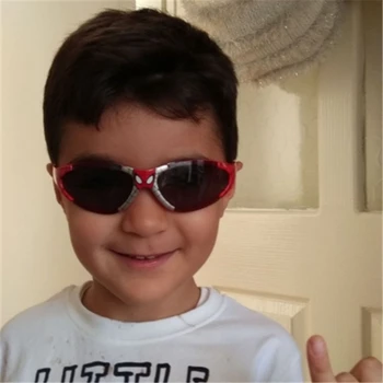 RILIXES Otroci sončna Očala Otroka, Otroška Varnostna Prevleka Moda Spider-Man za Otrok UV400 Očala Odtenki