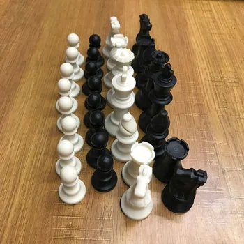 Kompaktna Velikost 65MM 32 Srednjeveški Šahovske Figure/Plastika Skupaj Chessmen Mednarodnih Besedo Šahovsko Igro, Zabavo, VROČE PRODAJE 2020